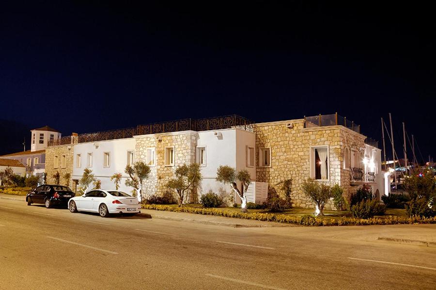 Cesme Marina Konukevi Exteriér fotografie