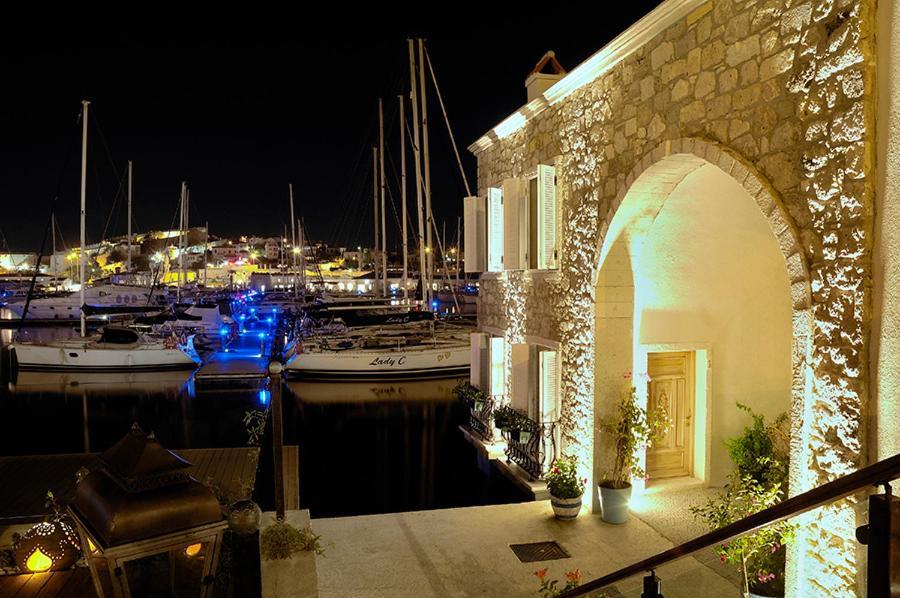 Cesme Marina Konukevi Exteriér fotografie